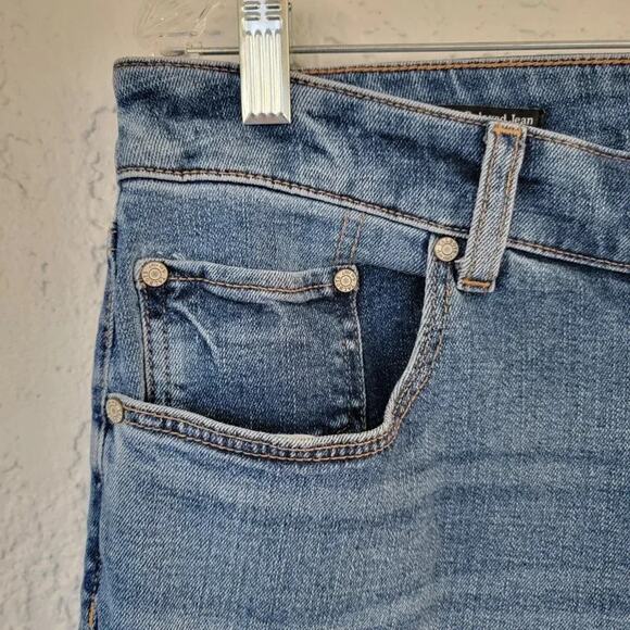 Talbots Everyday Relaxed Ankle Jeans Blue Denim Women Size 10 High Waist - Picture 4 of 13